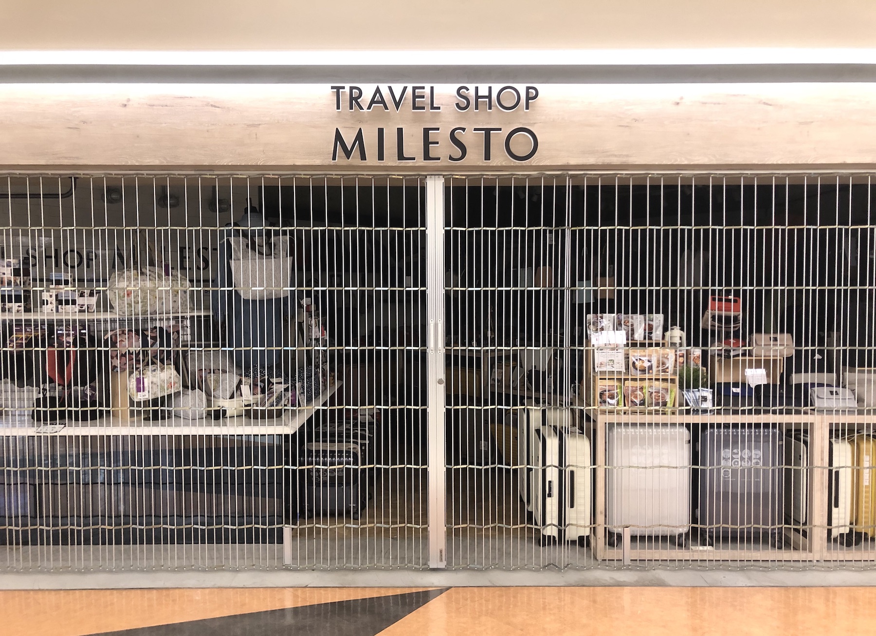 alt 成田 T1 商店